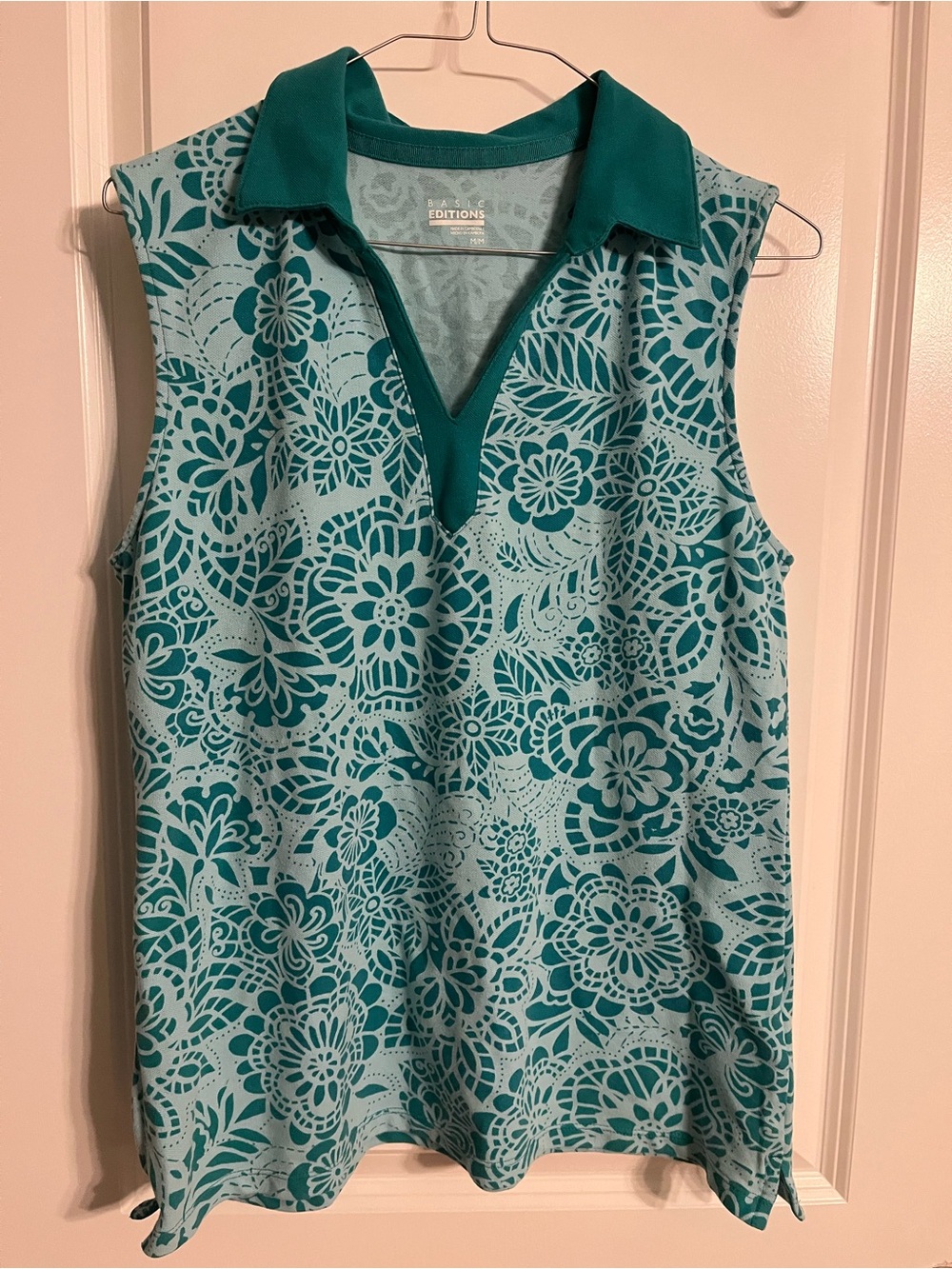 Basic Editions Teal Floral V-Neck Sleeveless Polo Tank